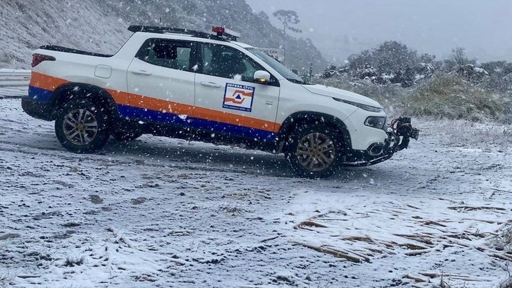 SC%3A%20Defesa%20Civil%20alerta%20para%20possibilidade%20de%20mais%20neve%20na%20serra