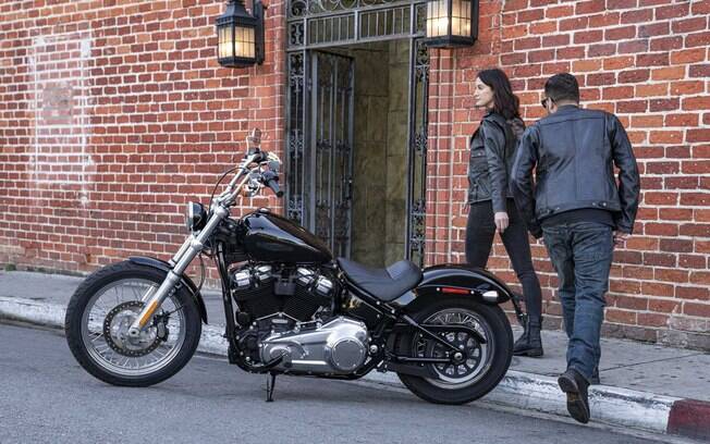 Harley-Davidson Softail Standard: Modelo de entrada da moto que cedeu seu tanque de combustível para a caridade