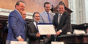 Jornal O DIA recebe título de Benemérito do Estado do Rio