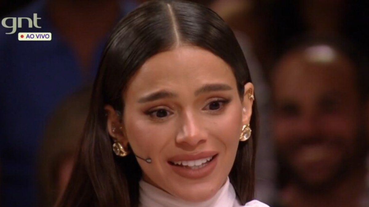 Bruna Marquezine Revela Ex-Namorado e Desabafa Sobre Idade: Entenda os Rumores!