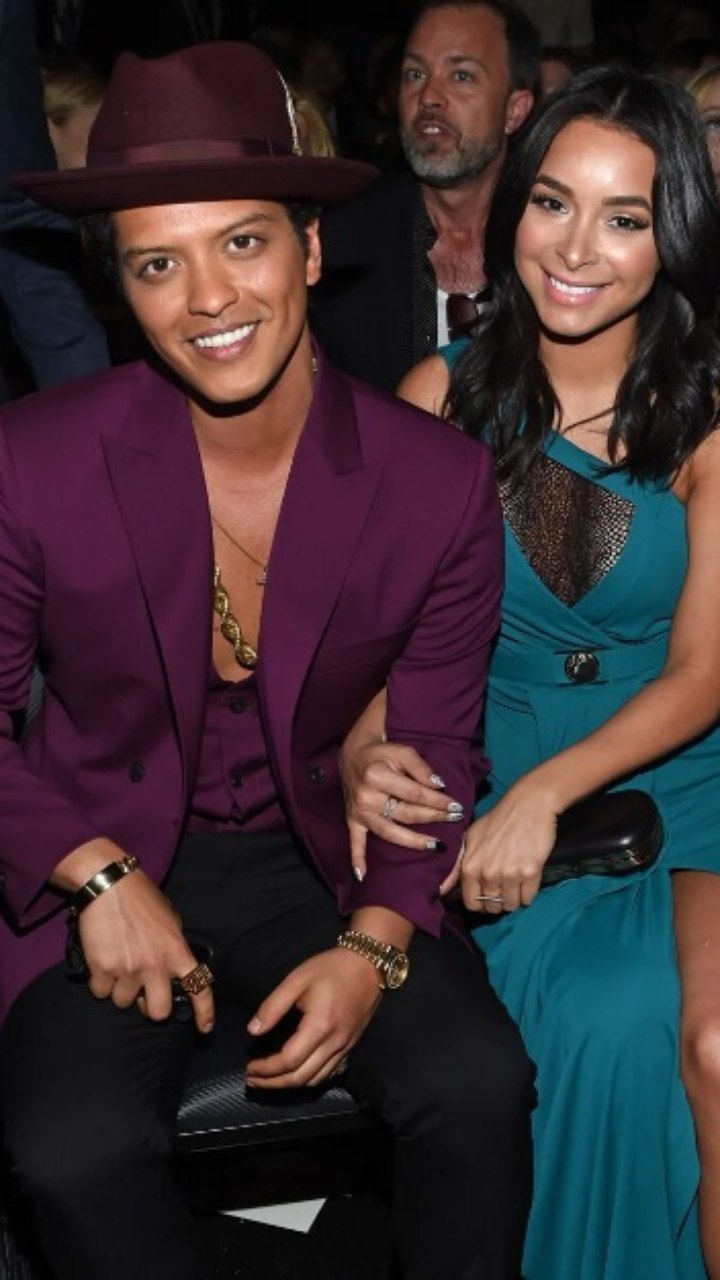 Namorada de Bruno Mars e cantor se conheceram de forma inusitada