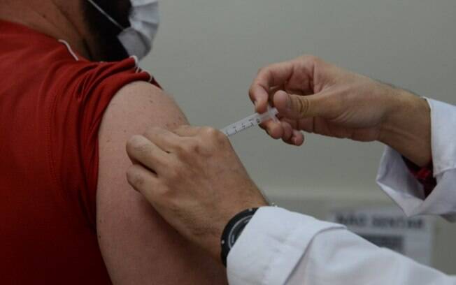Covid: Campinas reabre agendamento de vacina para maiores de 37 anos