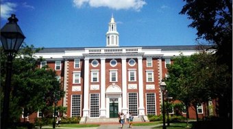 Trump%20refor%C3%A7a%20ideia%20de%20veto%20a%20estrangeiros%20em%20Harvard