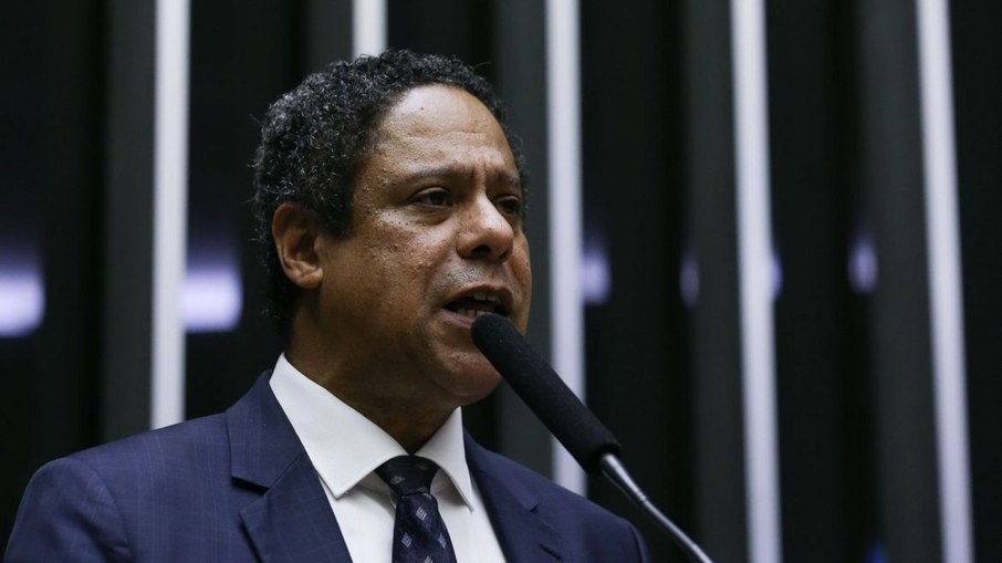 Orlando Silva não é mais relator da PL das Redes Sociais Orlando Silva não é mais relator da PL das Redes Sociais