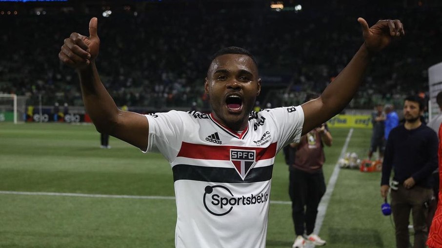 Nikão chegou ao São Paulo após brilhar no Athletico
