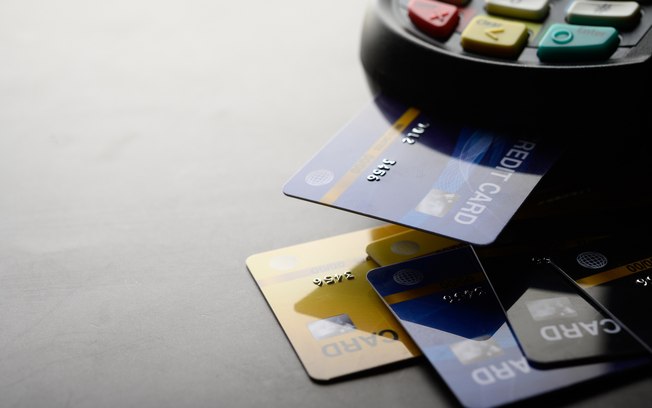 Varejo usa cartão de crédito próprio para fidelizar cliente