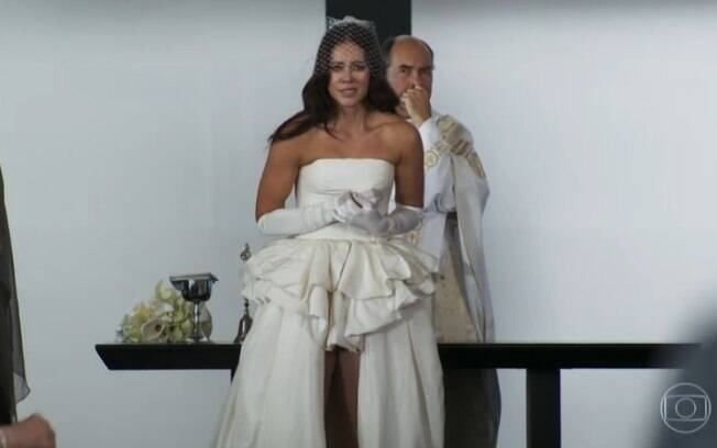 Vivi (Paolla Oliveira)