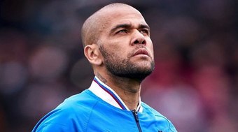 Daniel%20Alves%20faz%20post%20enigm%C3%A1tico%20e%20sugere%20volta%20aos%20gramados