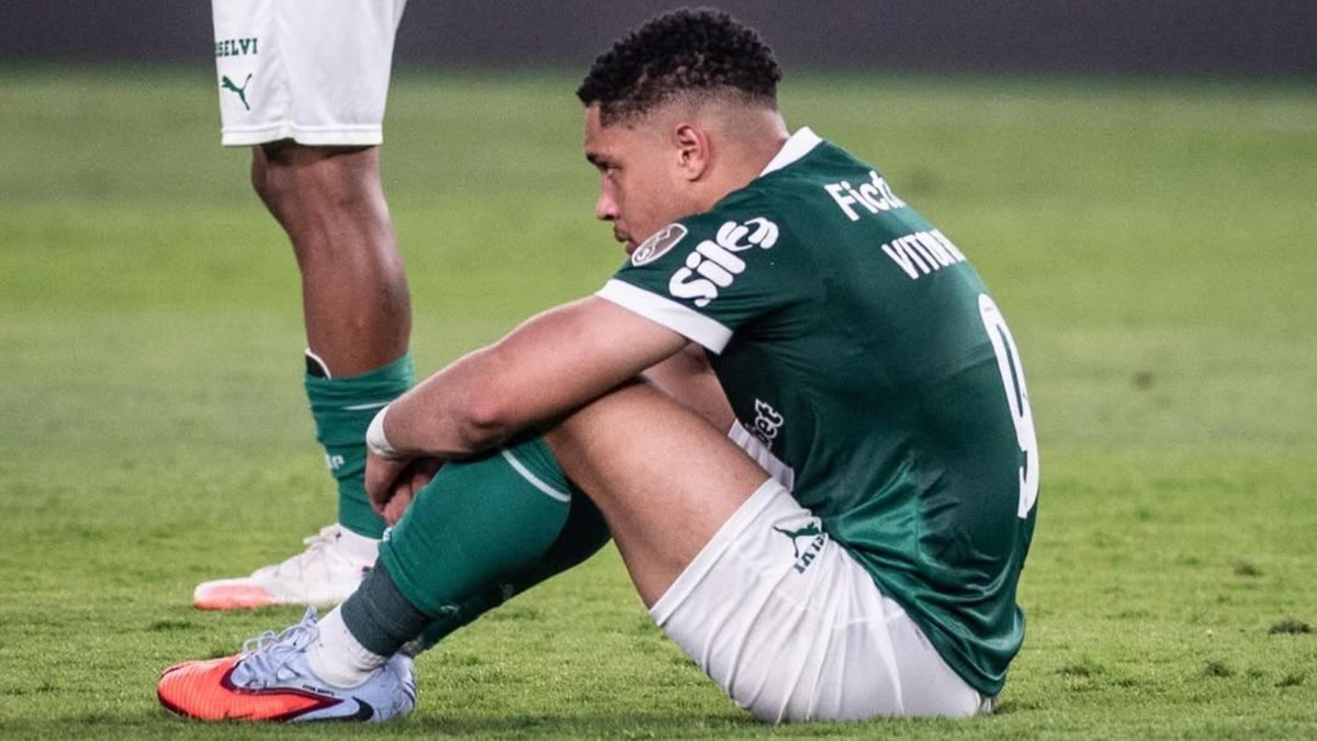 Vitor Roque após a derrota para o Flamengo