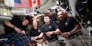Trump parabeniza astronautas da Artemis II