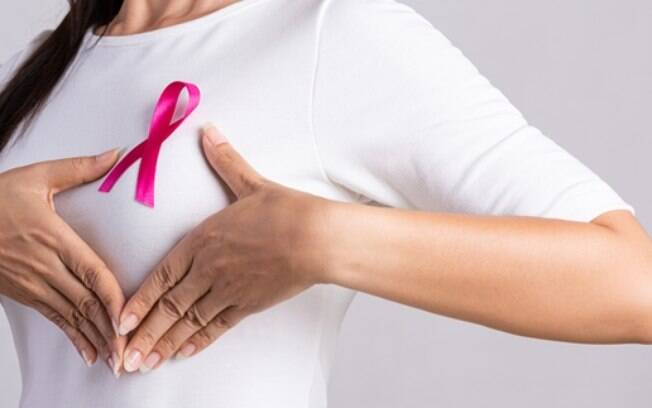 Outubro Rosa: diagnóstico precoce do câncer de mama aumenta chances de cura