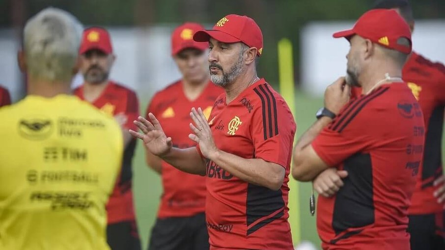 Vítor Pereira chegou ao Flamengo após o fim da temporada 2022