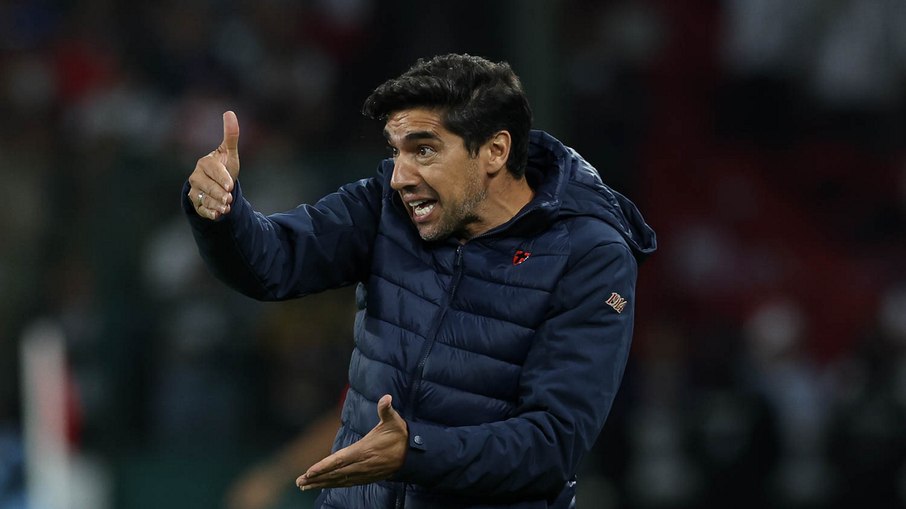 Abel Ferreira durante o jogo de ida contra a LDU Abel Ferreira durante o jogo de ida contra a LDU