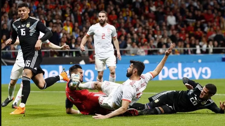 Espanha deu baile na Argentina no último duelo; relembre