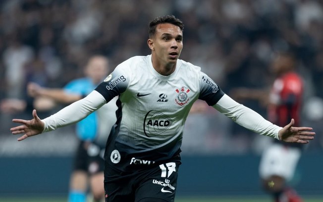 Giovane celebra gol nos acréscimos em vitória do Corinthians: ‘sentindo que aconteceria algo’