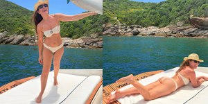 De biquíni, Regina Volpato posa em passeio de barco no RJ