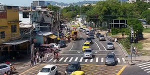 Feriado deve travar trânsito em SP; CET prevê saída de 2 milhões