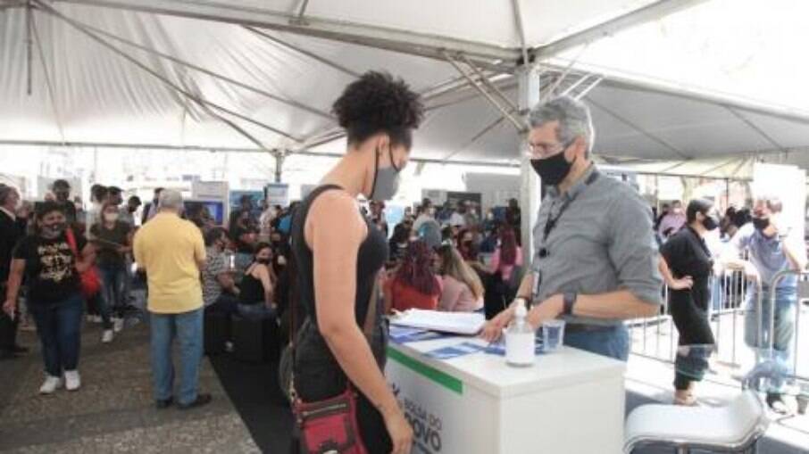 Evento teve 8h de duração e contou com ofertas de emprego e serviços aos moradores da Baixada Santista Evento teve 8h de duração e contou com ofertas de emprego e serviços aos moradores da Baixada Santista