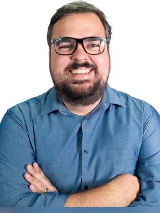 Felipe Bravo, é Cirurgião-Dentista, professor universitário, sócio consultivo do Instituto Êxito e empreende em educação há alguns anos.