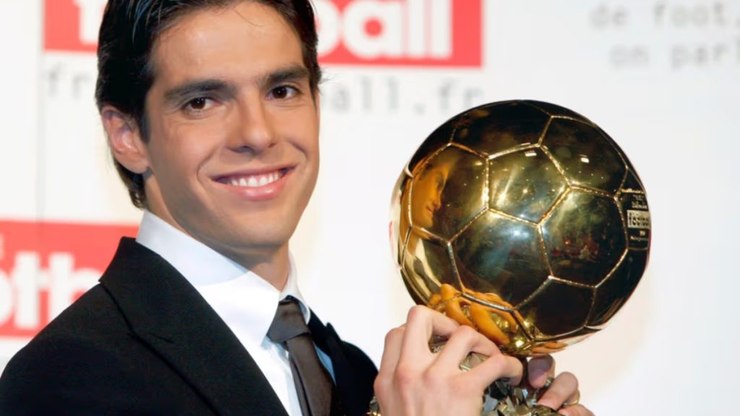 Kaká canta com Luan Santana em festa de aniversário de 15 anos