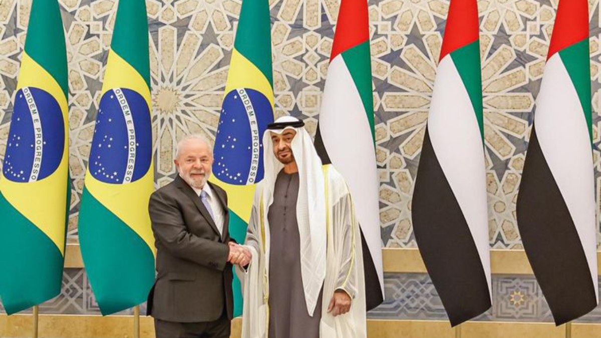 Lula visitou os Emirados Árabes neste mês