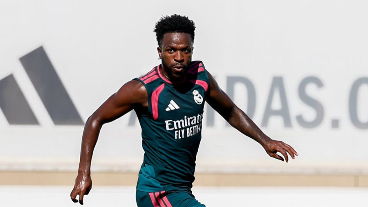 Vini Jr. renova contrato com o Real Madrid até 2032