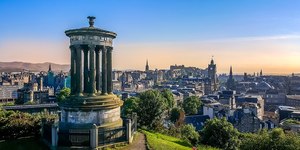 Edimburgo começa a cobrar taxa de turismo pela primeira vez