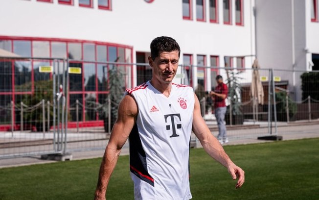 Bayern confirma acordo com Barcelona por Lewandowski