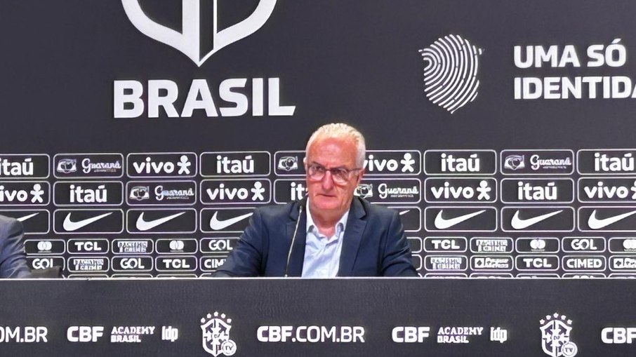 Dorival Júnior faz sua primeira convocação como técnico da Seleção Brasileira