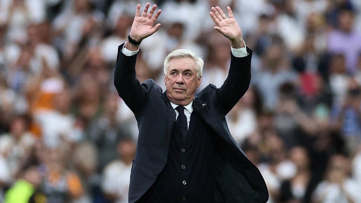 Ancelotti vai às lágrimas em despedida do Real Madrid; assista