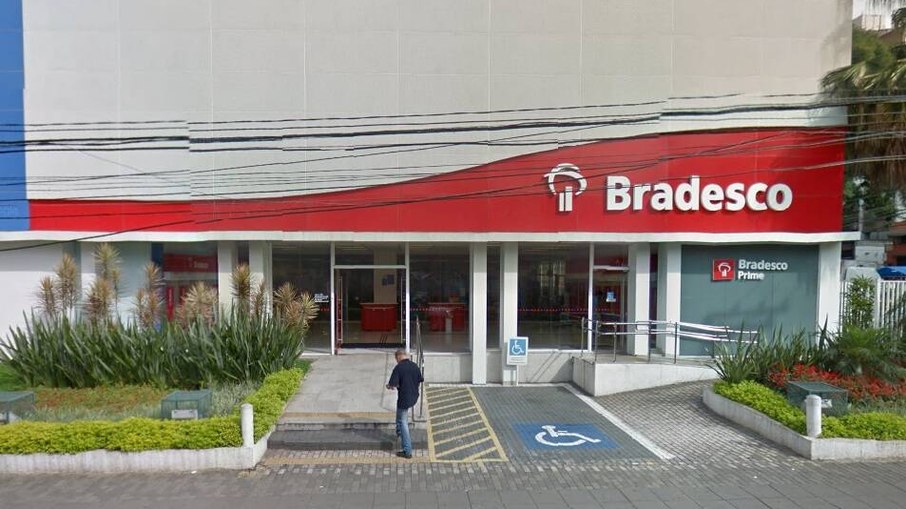Bradesco fecha 324 agências e reduz 2,4 mil postos em 2026 Bradesco fecha 324 agências e reduz 2,4 mil postos em 2026