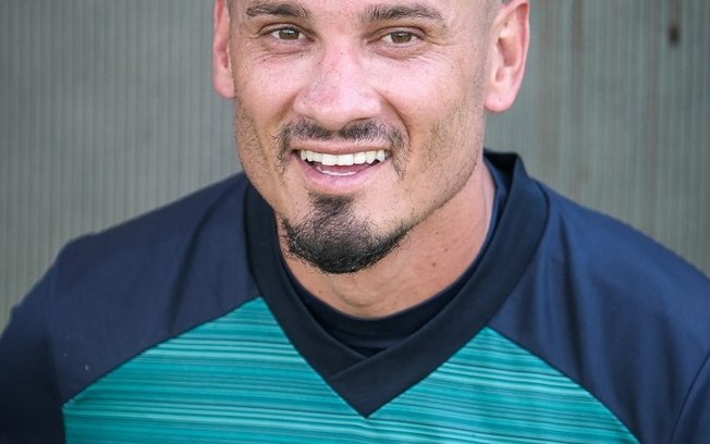 Coritiba anuncia contratação do ‘God Of Zaga’ Coritiba anuncia contratação do ‘God Of Zaga’