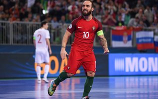 Falcão evita comparações com gênio português aposentado do futsal