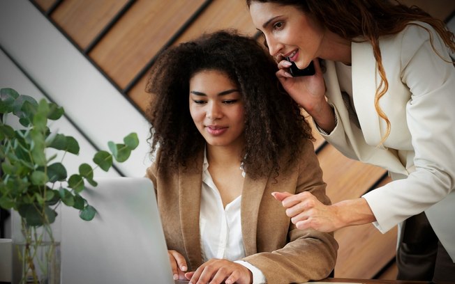 Mais mulheres nas empresas: lei garante representatividade nos cargos de liderança