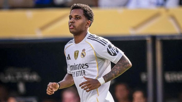Torcedores criticam treinador do Real por atitude com Rodrygo