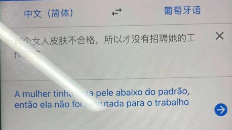 Após ser questionados por policiais, ele traduziu a frase racista no Google Tradutor