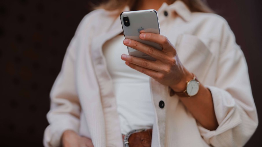 Como descobrir se seu celular tem um app espião instalado - Canaltech
