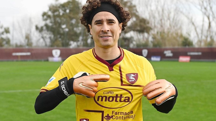 Ochoa reforçará a Salernitana