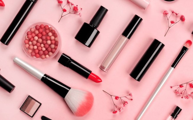 Maquiagem rosé glam: veja o passo a passo da make perfeita para o Ano-Novo