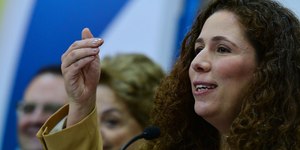 Governo libera servidores 3h antes dos jogos do Brasil na Copa