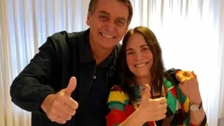 Regina%20Duarte%20reafirma%20admira%C3%A7%C3%A3o%20por%20Bolsonaro