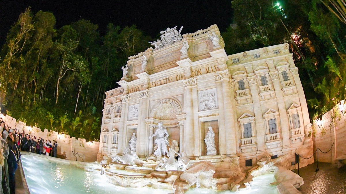 Fontana di Trevi em Serra Negra, interior de SP