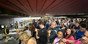 Vendaval faz Rio decretar ponto facultativo nesta sexta
