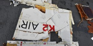 Destroços de avião Boeing 737 desaparecido são encontrados