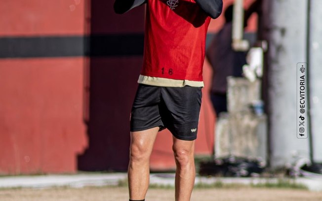 Apresentado, Bruno Uvini fala sobre disputa na zaga do Vitória: “Eu chego para aumentar ainda mais essa qualidade no setor”