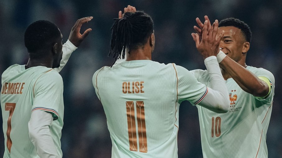 Mbappé, Olise e Dembélé - Seleção francesa - França x Irlanda do Norte