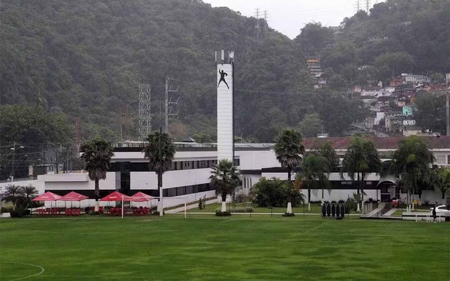 Negociações envolveram compra, financiamento e até possibilidade de venda da área Negociações envolveram compra, financiamento e até possibilidade de venda da área