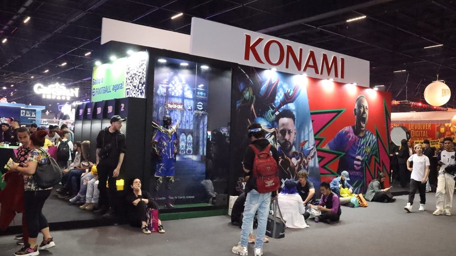 Estande da Konami Estande da Konami