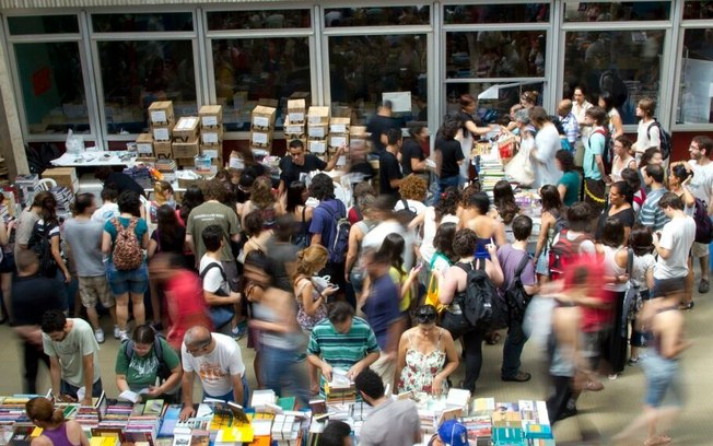 Festa do Livro da USP: 212 editoras e desconto mínimo de 50%