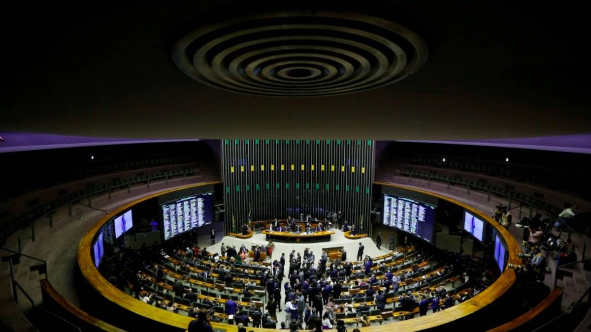 Texto-base de PL que legaliza jogos de azar no Brasil é aprovado na Câmara  dos Deputados - TV Gaspar